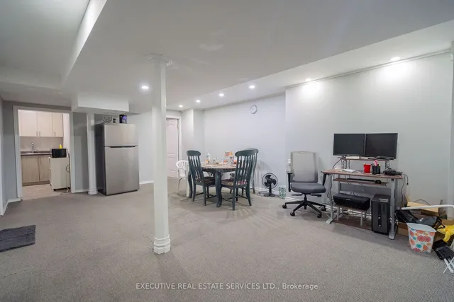 Additional image 24 of 41 Fallstar Cres