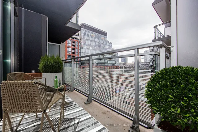 Additional image 16 of 525 Adelaide St Unit 819