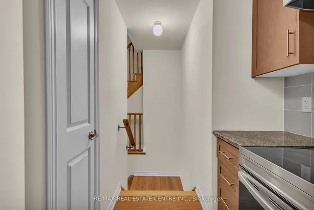 Additional image 9 of 10 Halliford Pl Unit 312