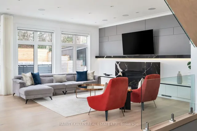 Additional image 8 of 837 ROYAL YORK Rd