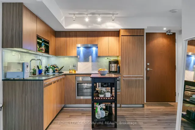 Additional image 12 of 70 Queens Wharf Rd Unit 807