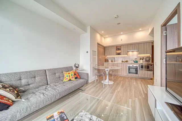 Additional image 8 of 17 Bathurst St Unit 4203