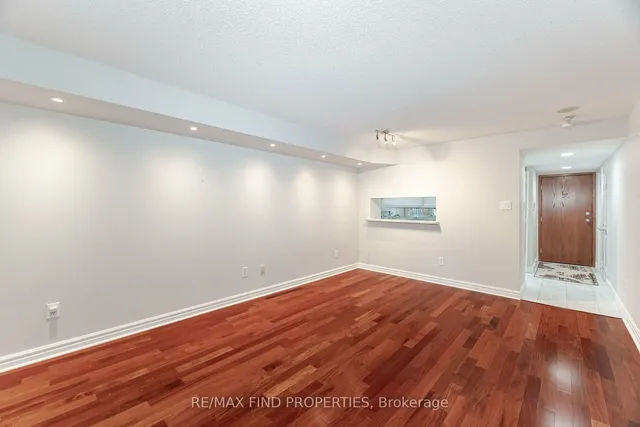 Additional image 16 of 33 University Ave Unit 1501