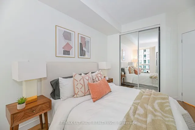 Additional image 5 of 231 Fort York Blvd Unit 824