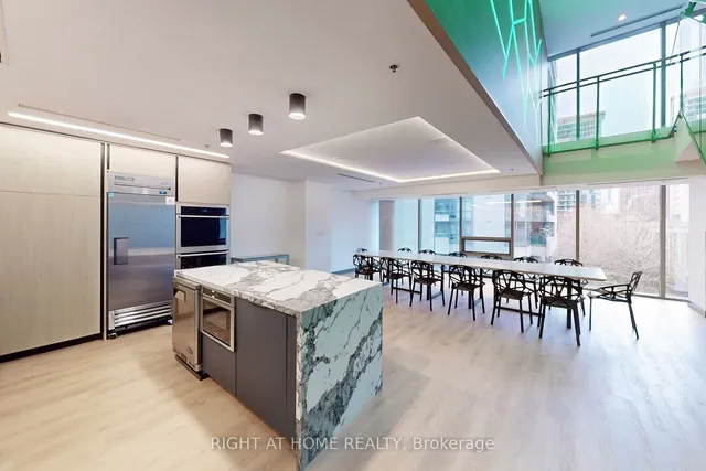 Additional image 34 of 281 Mutual St Unit 2708