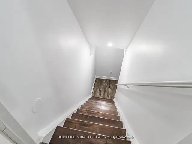 Additional image 32 of 4 Fairhill Ave