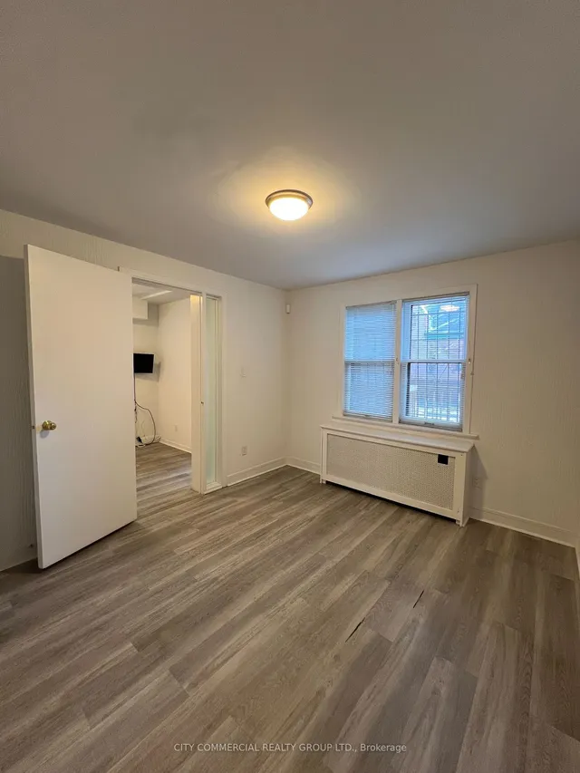 Additional image 3 of 33 Madison Ave