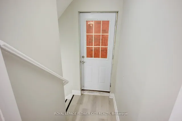 Additional image 29 of 50 Lockheed Cres