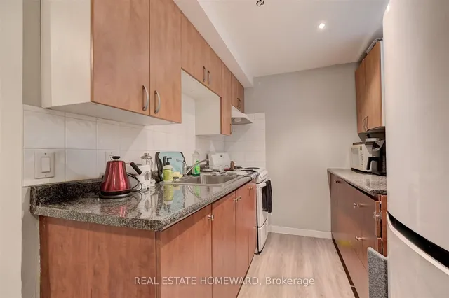 Additional image 24 of 167 Wineva Ave