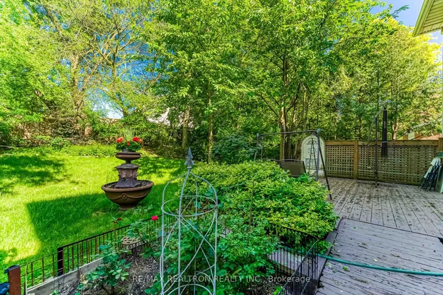 Additional image 38 of 237 Old Yonge St