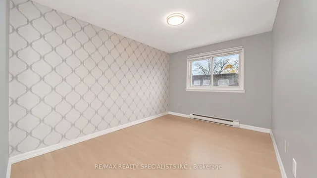 Additional image 30 of 6 Darras Crt