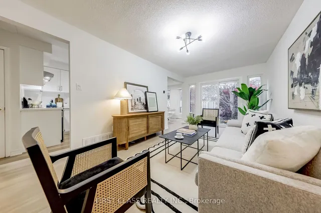 Additional image 18 of 106 Chester Le Blvd Unit 112