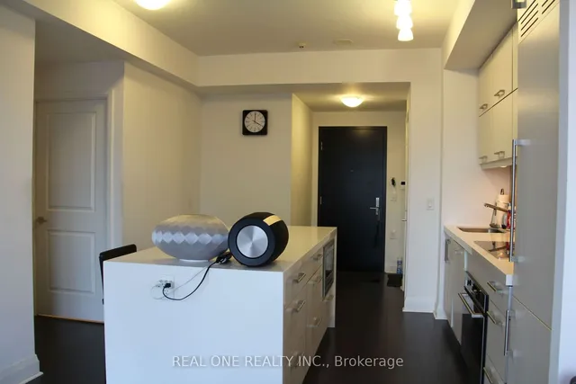 Additional image 7 of 1080 Bay St Unit 1811