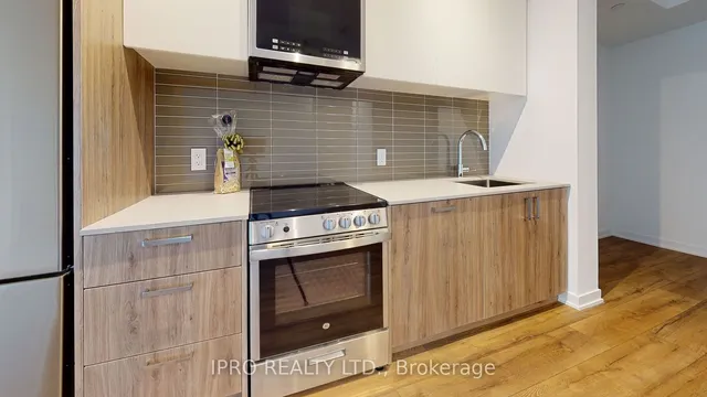 Additional image 7 of 1787 St. Clair Ave Unit 414