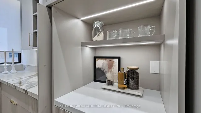 Additional image 12 of 616 Avenue Rd Unit 602