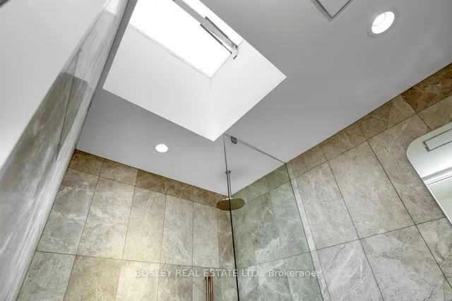 Additional image 15 of 899 Dundas St