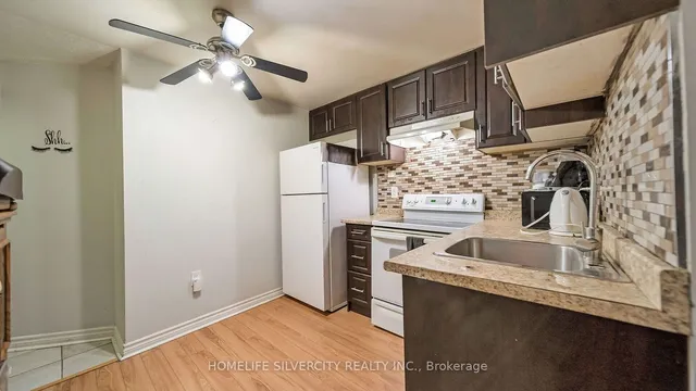 Additional image 28 of 36 Woodside Crt