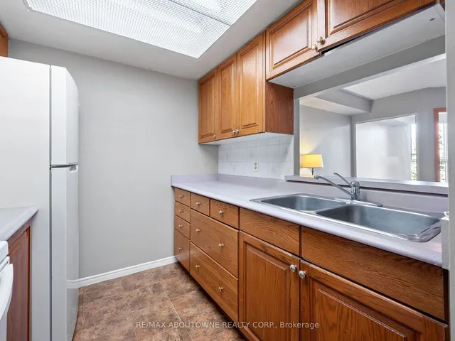 Additional image 24 of 8351 Mclaughlin Rd Unit 422