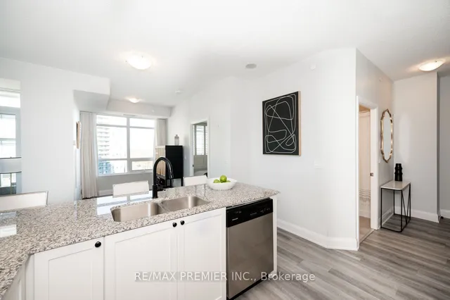 Additional image 10 of 35 Fontenay Crt Unit 902