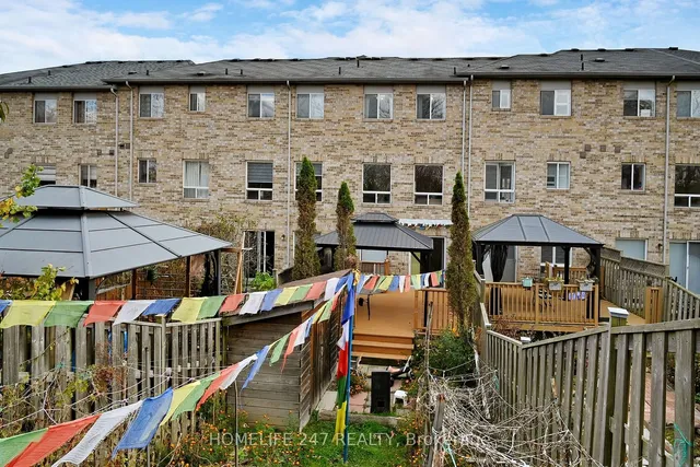 Additional image 35 of 82 Conn Smythe Dr