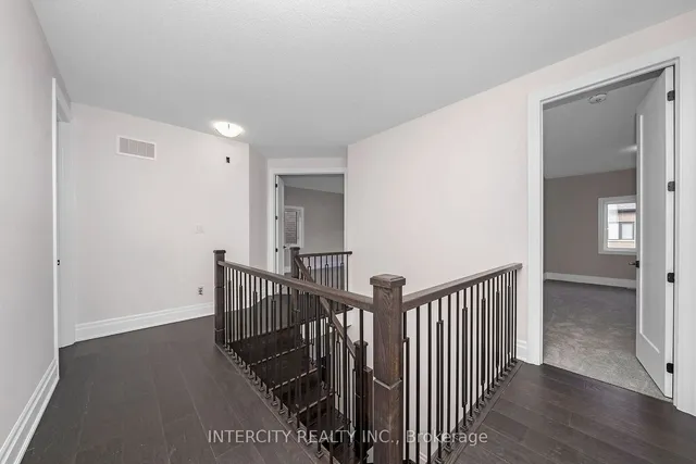 Additional image 32 of 65 Claremont Dr