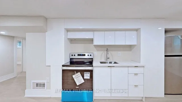 Additional image 30 of 270 Brighton Ave