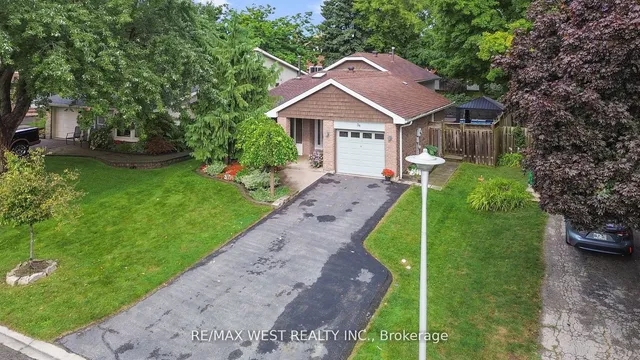 Additional image 2 of 34 Lorraine Cres