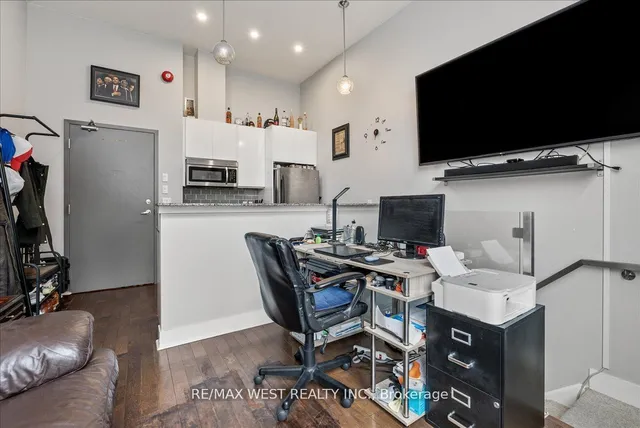 Additional image 11 of 323 Kingston Rd Unit 101