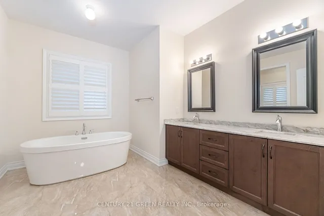 Additional image 16 of 20 Foothills Cres