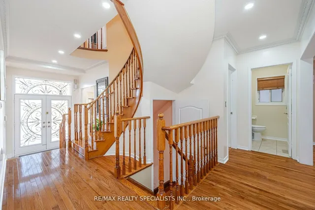 Additional image 17 of 36 Dunvegan Cres