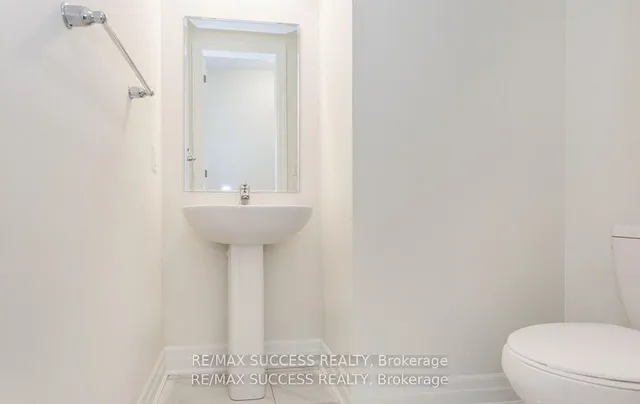 Additional image 4 of 588 Queen Mary Dr