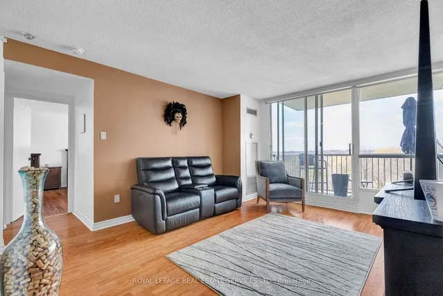 Additional image 9 of 3077 Weston Rd Unit 607