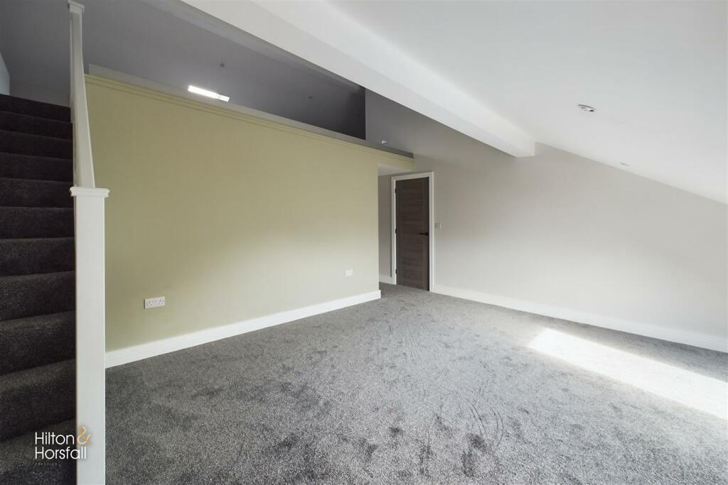 Additional image 24 of Rycroft Dairy, Wheatley Lane Road, Fence