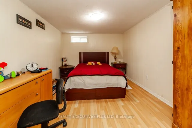 Additional image 11 of 46 Lorraine Cres
