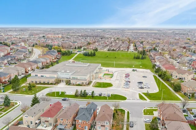 Additional image 37 of 76 Thunderbird Tr