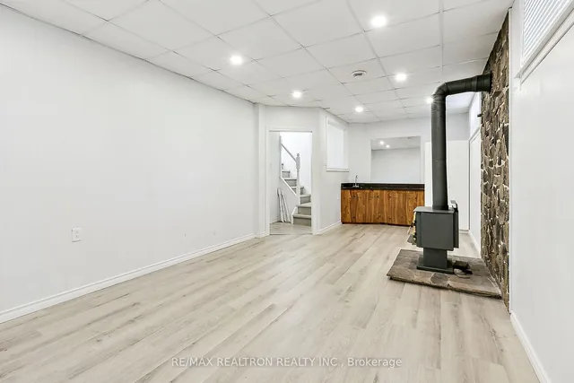 Additional image 16 of 139 Pandora Circ