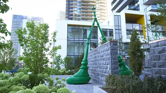 Additional image 33 of 85 Mcmahon Dr Unit 807