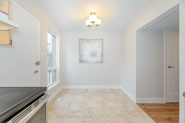 Additional image 13 of 8 Guildford Cres Unit 8