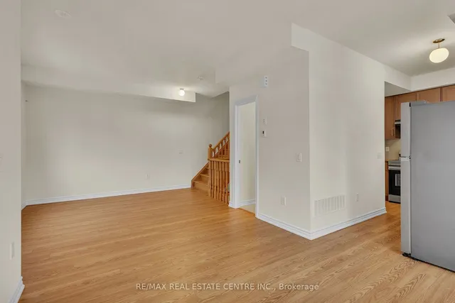 Additional image 12 of 10 Halliford Pl Unit 312