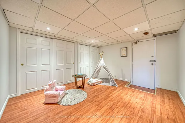 Additional image 35 of 155 Woodbine Ave Unit 5