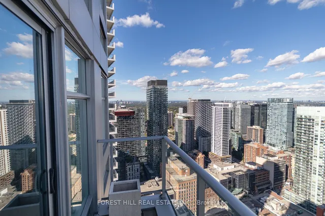 Additional image 39 of 2191 Yonge St Unit 4906