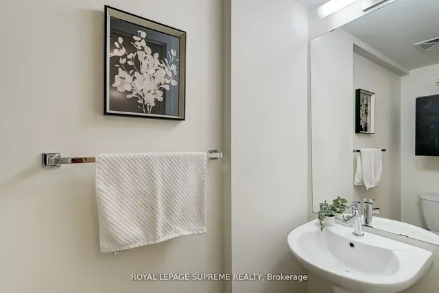 Additional image 9 of 11 Superior Ave Unit TH5