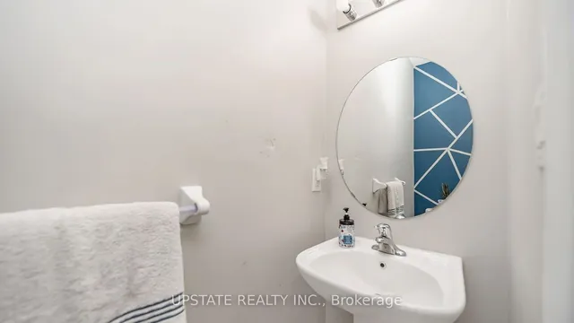 Additional image 35 of 22 Adeline Crt