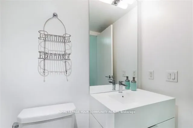 Additional image 11 of 10 Capreol Crt Unit 902