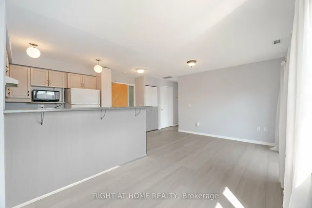 Additional image 19 of 1387 Bayview Ave Unit 306