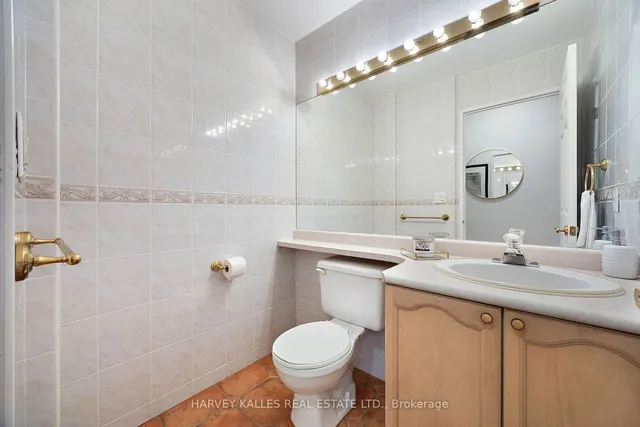 Additional image 4 of 135 Maitland St Unit 205