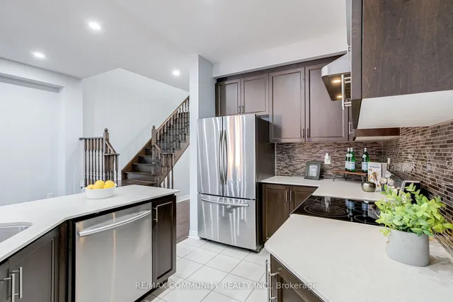 Additional image 10 of 31 Padbury Tr