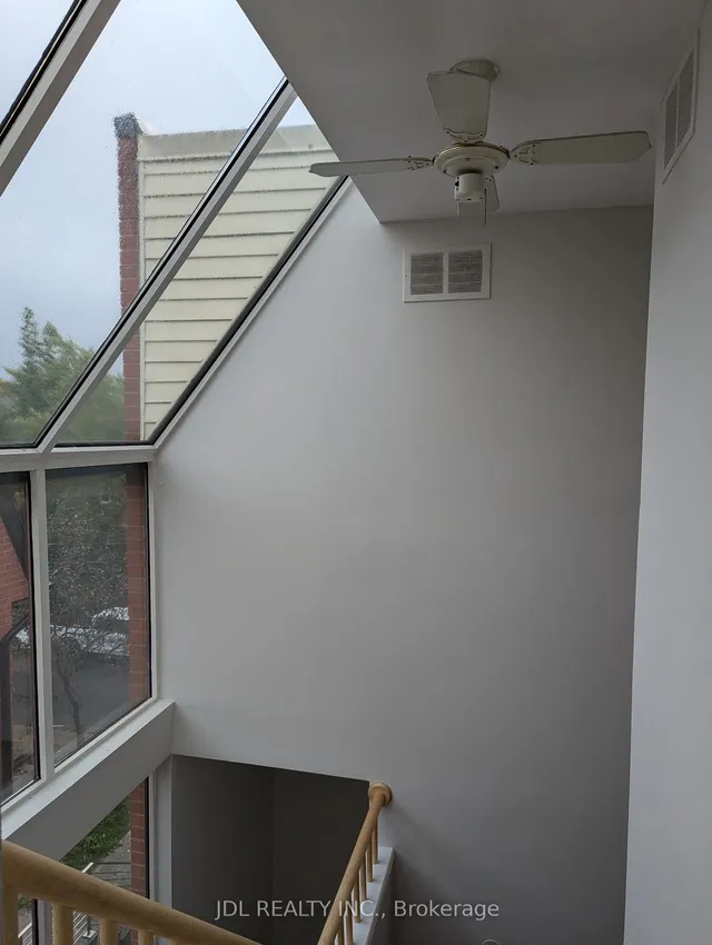 Additional image 4 of 34 shaftesbury Ave