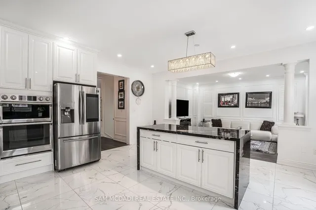 Additional image 33 of 28 Clockwork Dr