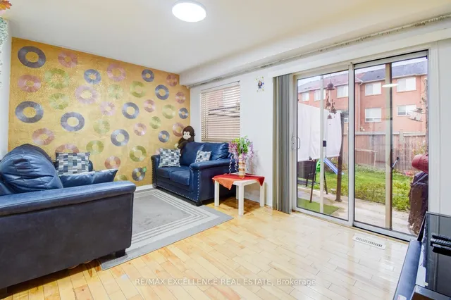 Additional image 15 of 54 Whiteface Cres